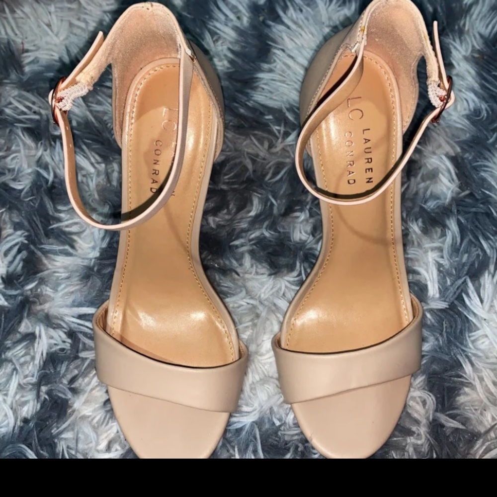LC by Lauren Conrad nude heels